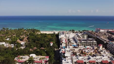 Luftaufnahme-Des-Strandes-Und-Der-Küste-Von-Pkaya-Del-Carmen-In-Cancun-Quintana-Roo