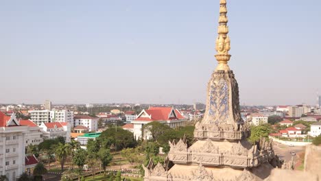 Detailed-carvings-on-the-spires-of-the-roof-of-Patuxai-Victory-Monument-in-the-center-of-Vientiane,-Laos