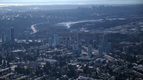 Antena-Del-área-Urbana-De-Vancouver-Con-Suburbios-Y-Edificios-Rascacielos.