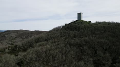 Lone-Tower-Da-Pena-Ruins,-Xinzo-de-Limia,-Hilltop-View,-Spain---aerial