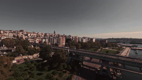 Tram-Bridge-Golden-Horn,-Istanbul-Aerial-Drone-FPV-Video