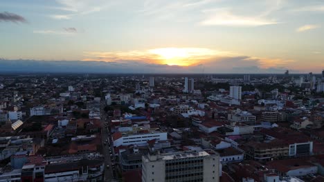 drone-shot-sunsetting-over-the-city-skyline-view-panorama