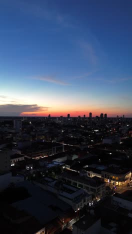 Disparo-De-Drone-Ciudad-Viaje-Horizonte-Atardecer-Santa-Cruz-Bolivia