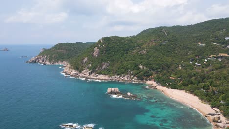 Impresionante-Paisaje-Natural-En-La-Isla-De-Koh-Tao-En-Tailandia---Disparo-Aéreo-De-Drones