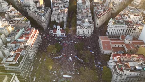 The-biggest-student-protest-demonstration-in-Plaza-de-Mayo-Square-in-April-23-2024,-Buenos-Aires,-Argentina
