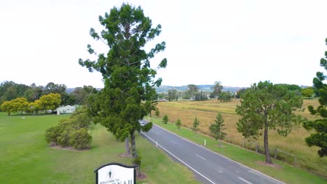 Welcome-to-Boonah-sign-in-the-Scenic-Rim-near-Brisbane-in-Australia