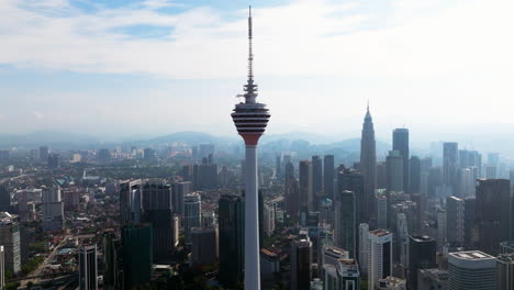 Telecommunication-KL-Tower-In-The-City-Of-Kuala-Lumpur,-Malaysia