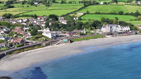 Ballygally-An-Der-Antrim-Coast-Road-In-Nordirland