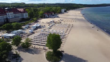 Comfortable-Sunbeds-And-Umbrellas-Over-Sopot-Beach-In-Poland-Near-Gdansk