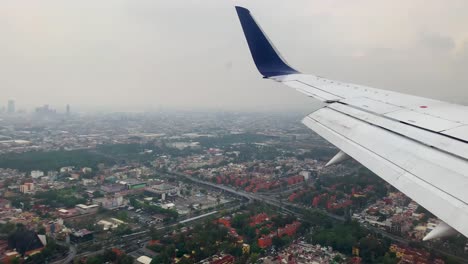 View-inside-of-a-flying-plane