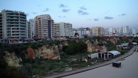 &quot;praia-Da-Rocha&quot;-Es-Un-Popular-Balneario-Y-Atracción-Turística-En-La-Costa-Del-Algarve,-Región-De-Portimao,-Sur-De-Portugal