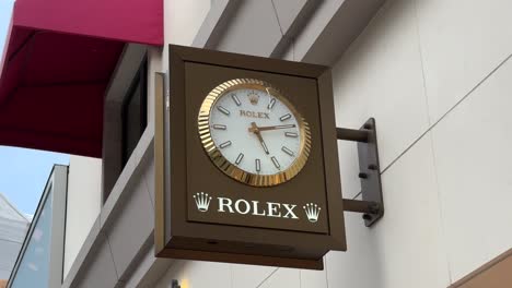 Rolex-Uhr-Schild-Und-Logo-Auf-Dem-Rodeo-Drive-In-Beverly-Hills,-Kalifornien
