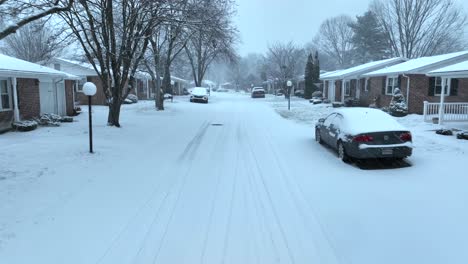 American-neighborhood-during-snow-flurries-in-blizzard