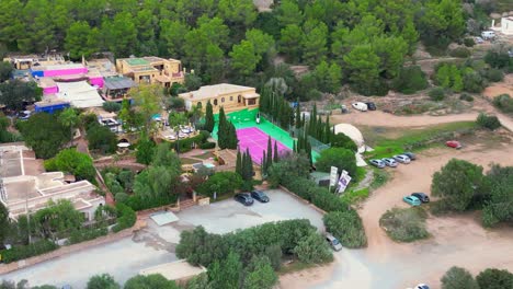 Ibiza-Pikes-colorful-tennis-court-rural-party-Ressort