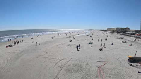 Folly-Beach-Mit-Weißem-Sand-Während-Der-Frühjahrsferien-2024-Geöffnet