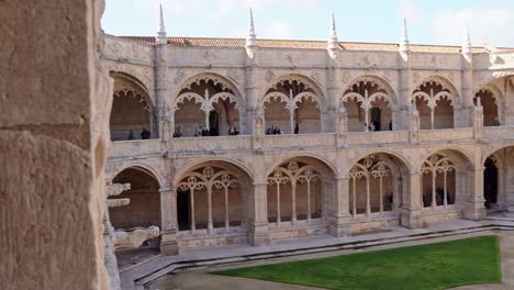 Monasterio-De-Los-Jeronimos-En-Lisboa-Portugal