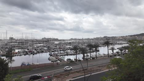 Con-Vistas-Al-Gran-Puerto-Deportivo-De-Palma-De-Mallorca-Con-Un-Espectacular-Cielo-De-Fondo