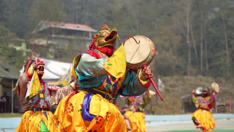 Este-Es-Un-Festival-Budista-Tradicional-Que-Se-Celebra-Cada-Año-En-El-Monasterio-De-Pedong.