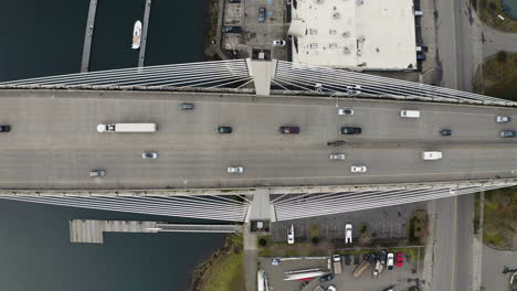 Traffic-At-East-21st-Street-Bridge-Over-Thea-Foss-Waterway-In-Tacoma,-Washington