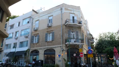 Exotic-old-building-in-the-city's-oldest-district,-Tel-Aviv