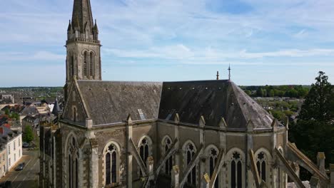 Iglesia-De-Saint-remi-O-Saint-remy,-Château-gontier-En-Francia