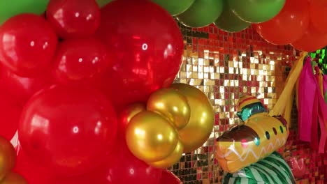 Decor-with-Balloons-and-Cactus-Balloon-With-Hat-for-Mexican-party