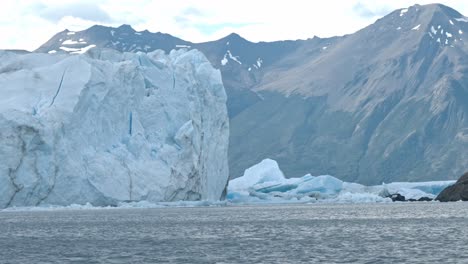 Footage-in-The-Perito-Moreno-Glacier,-the-most-iconic-glacier-in-the-world