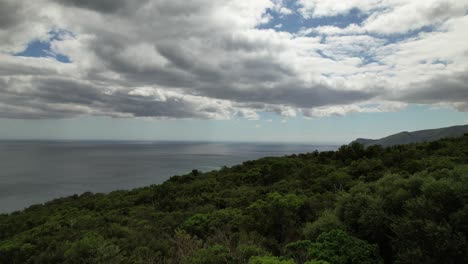 Naturpark-Arrabida-Und-Atlantik-Portugal-Luftaufnahme