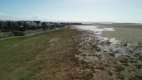 Área-De-Conservación-Frente-A-La-Playa-De-Hoylake---Drone-Aéreo-Sobrevuelo-Bajo-Pasto-Espartina-De-Meols,-Wirral,-Reino-Unido