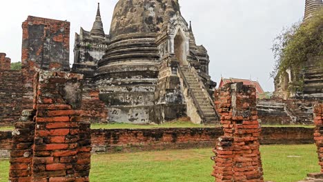 Spaziergang-Um-Wat-Phra-Sri-Sanphet