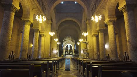 Inside-Medellin's-Cathedral-Metropolitana,-an-impressive-display-of-architectural-beauty