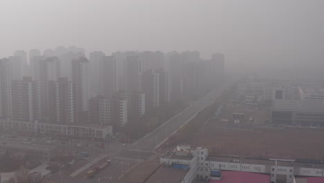 Extreme-smog-envelops-Tianjin's-industrial-zone