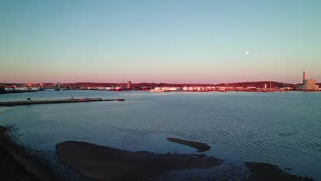 Q-Bridge-from-distance-at-sunset