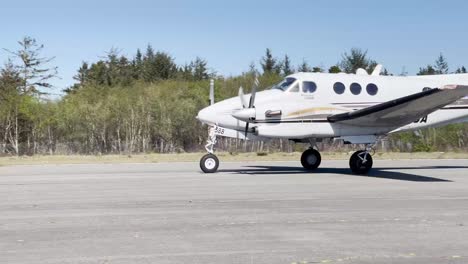 Cal-Ore-Life-Flight-Airplane-Taking-off-For-a-Rescue-Mission-at-the-Crescent-City-Airport