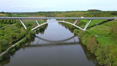 Viaduct-over-Mayenne-river-in-Chateau-Gontier-countryside,-France