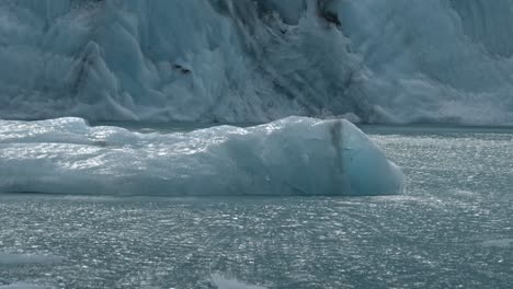 Der-Spegazzini-Gletscher-Im-Lago-Argentino-Ist-Der-Größere-Und-Südlichste-See-Im-Argentinischen-Patagonien