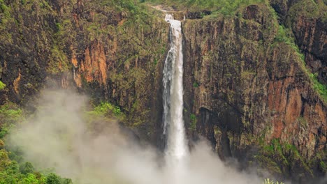 Time-Lapse,-Wallaman-Falls,-Natural-Landmark-of-Queensland,-Australia,-Girringun-National-Park