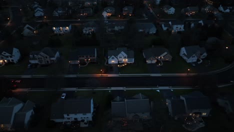 American-neighborhood-at-night