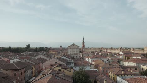 Panorama-Der-Mittelalterlichen-Stadtmauer-Von-Cittadella-In-Der-Provinz-Padua,-Norditalien