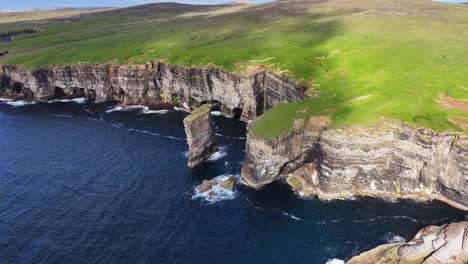 Aerial-View-of-Picturesque-Coastline-of-Orkney,-Scotland-UK