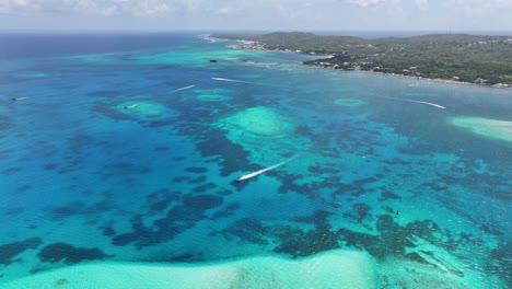 Caribbean-Skyline-At-San-Andres-Providencia-Y-Santa-Catalina-Colombia