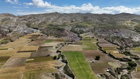 Sucre-Bolivia-Caminata-Paisajes-Sudamericano-Drone-Vista-Aérea-Montañas-Naturaleza