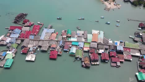 Vista-Aérea-De-La-Aldea-De-Bang-Bao-En-La-Isla-Tailandesa-De-Koh-Chang