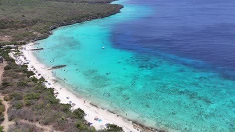 Playa-De-Porto-Marie-En-Willemstad-En-Países-Bajos-Curazao