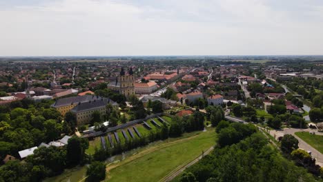 Aerial-view-of-Hungarian-town-with-cathedral,-Kalocsa,-Hungary