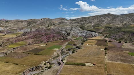 Sucre-Bolivien-Wandern-Landschaften-Südamerikanisch-Drohne-Luftaufnahme-Berge-Natur