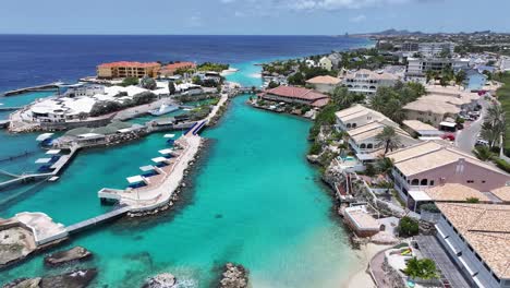 Sea-Aquarium-At-Willemstad-In-Netherlands-Curacao