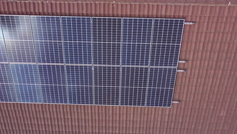 Nachhaltiges,-Umweltfreundliches-Solarpanel-Hausdach
