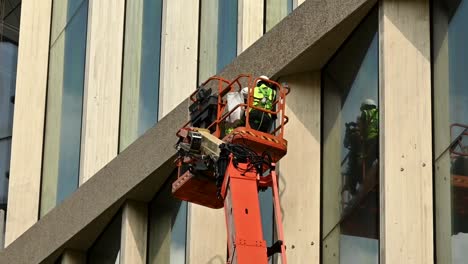 Google-Headquarters-in-London-being-made,-United-Kingdom