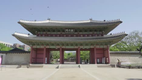 Asiatischer-Changdeokgung-Tempel-In-Seoul,-Korea